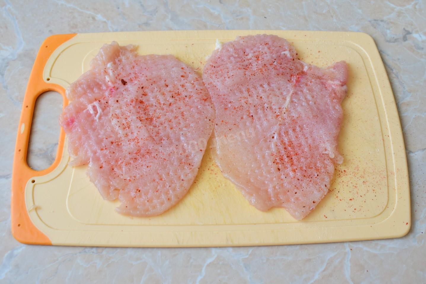 Шаг 3. Чем заправить курицу?