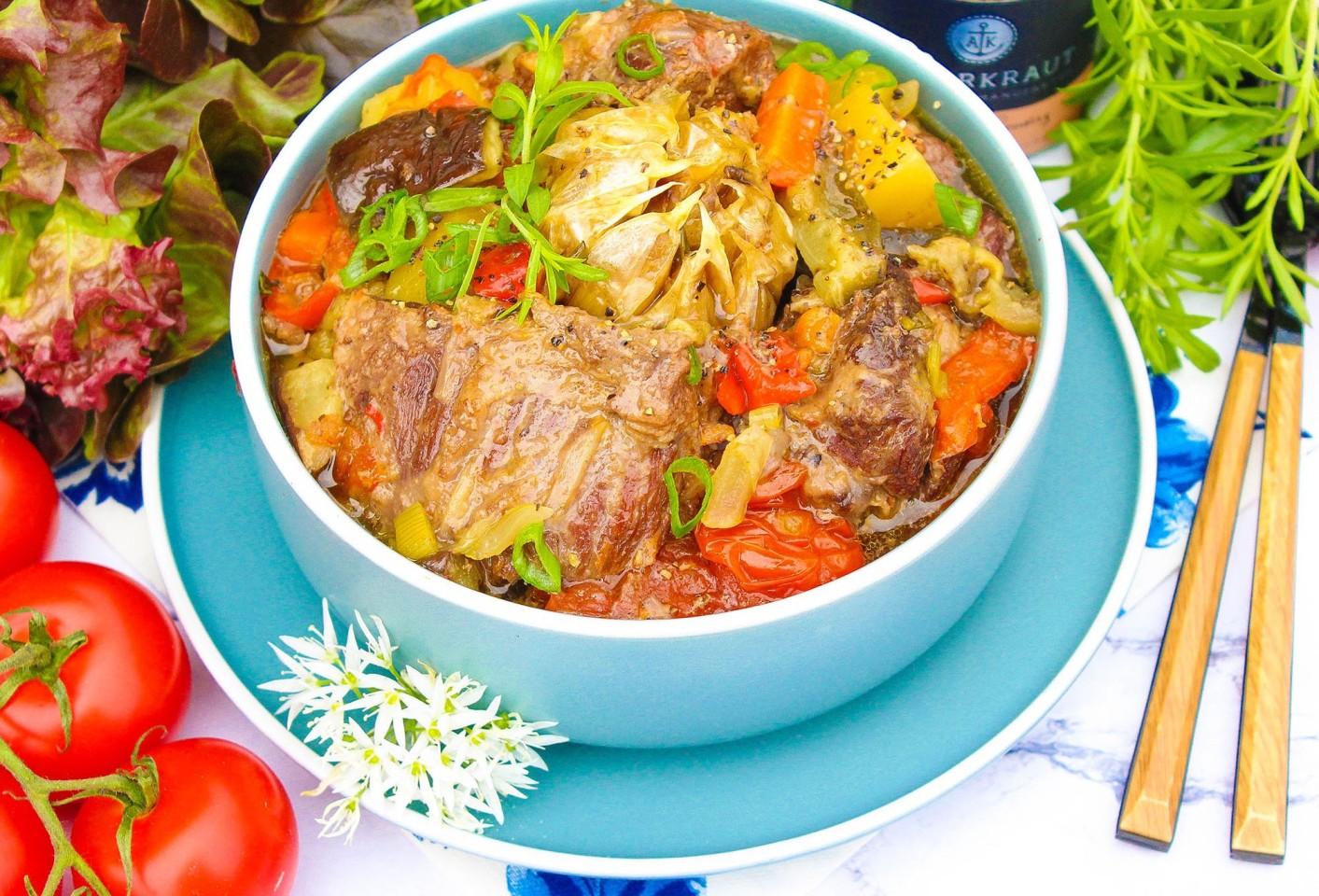 Шаг 9. Сколько времени нужно готовить мясо в афганском казане под крышкой?
