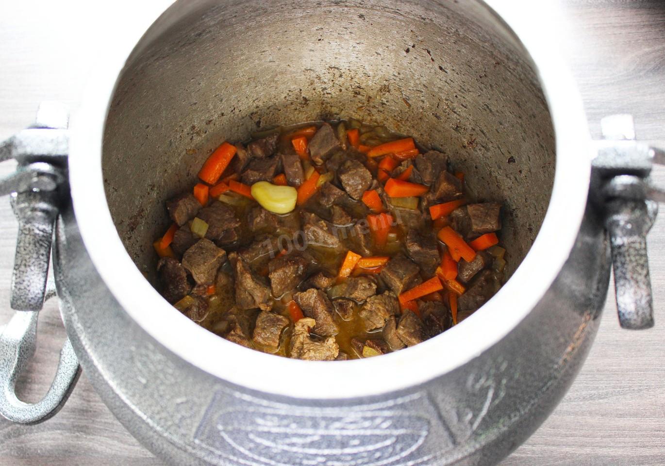Шаг 5. Как потушить овощи с мясом?