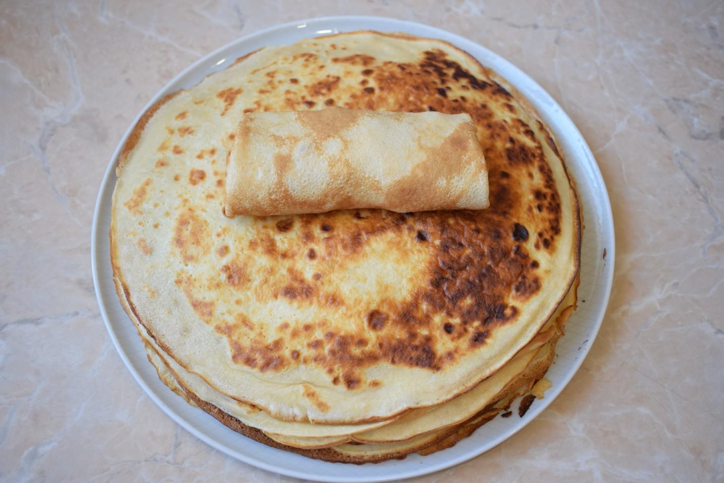 Шаг 8. Как заворачивать блины с начинкой?