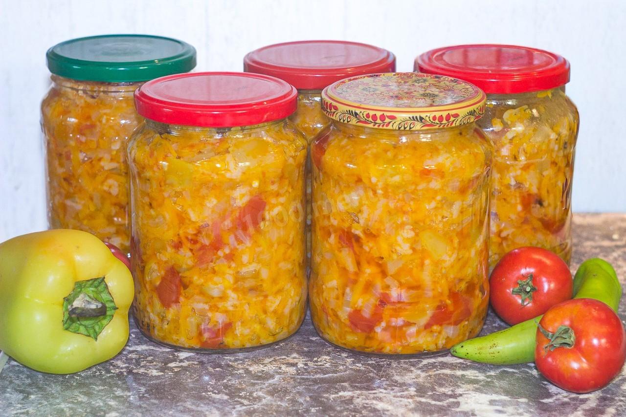 Шаг 14. Как хранить салат с рисом и овощами всю зиму?